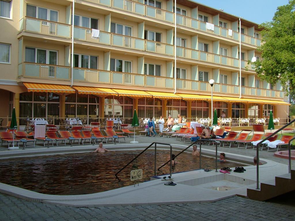 Hungarospa Thermal Hotel Hajduszoboszlo Exterior foto